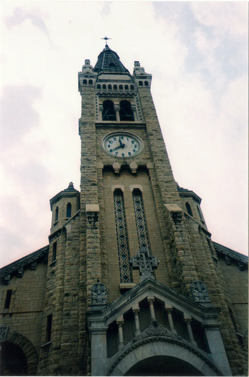 Chiesa Santa Rita Torino - torre campanaria del quartiere